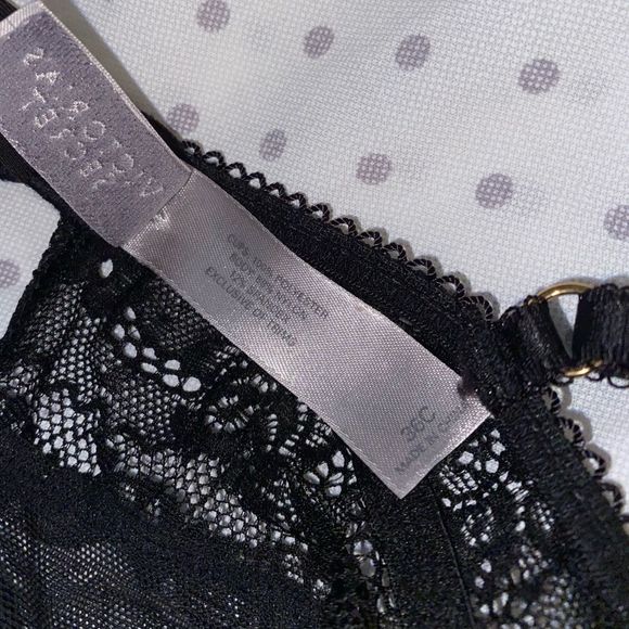 New VICTORIA’S SECRET Lingerie Leopard Print with Garters 36C - Picture 6 of 6